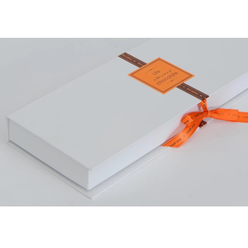 луксозна картонена кутия за подарък с персонализиран печат и размер